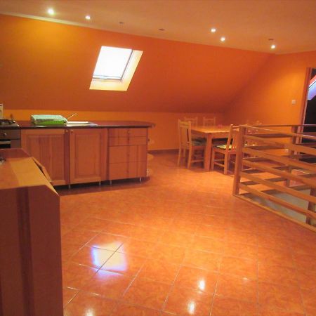 Menyhart Apartman Gyenesdiason 6 Fo Reszere エクステリア 写真