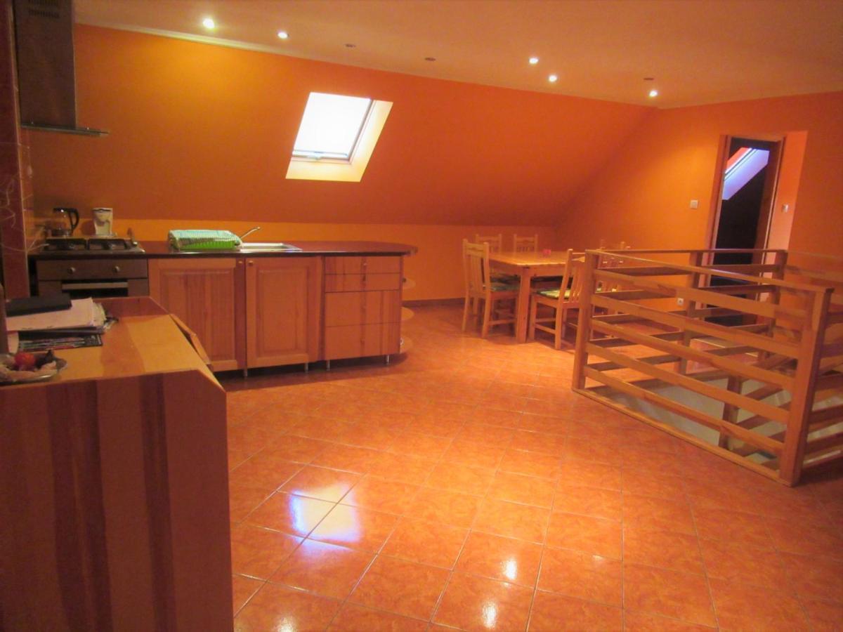 Menyhart Apartman Gyenesdiason 6 Fo Reszere エクステリア 写真