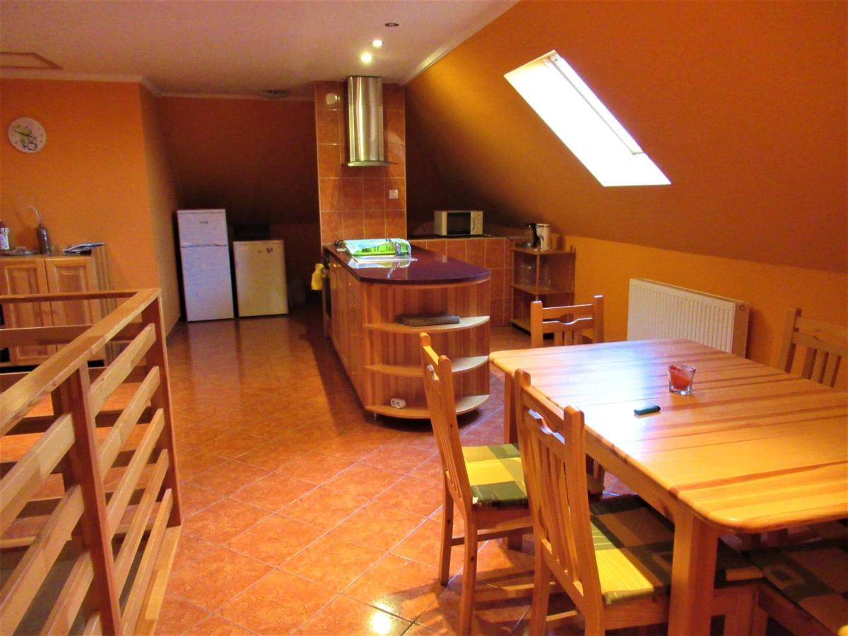 Menyhart Apartman Gyenesdiason 6 Fo Reszere エクステリア 写真